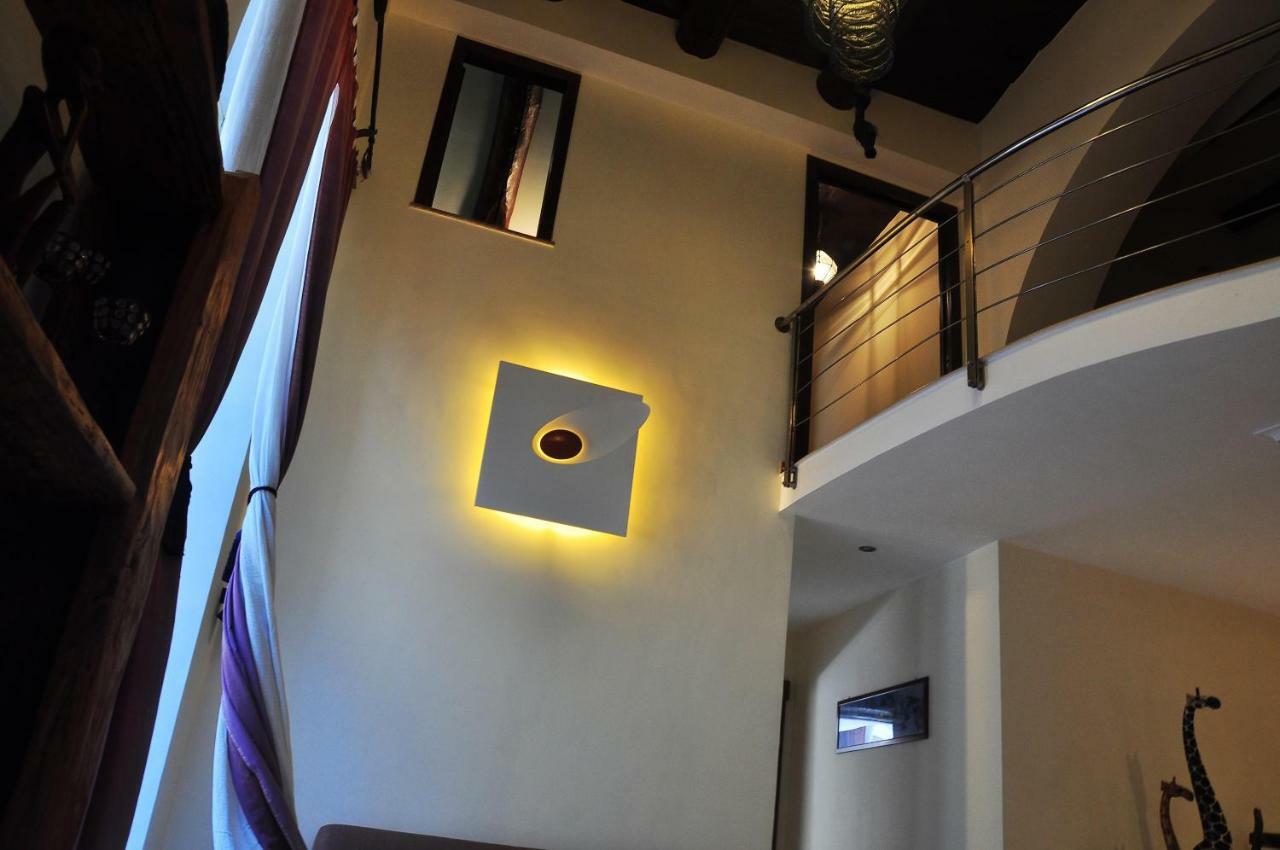 Suite Monticelli نابولي المظهر الخارجي الصورة
